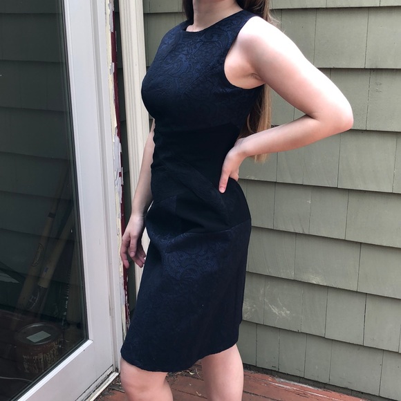 BCBGMaxazria 0 black/navy lace midi dress NWT - Picture 2 of 6